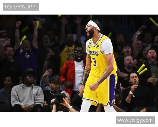 湖人客场挑战活塞争夺胜利精彩对决引发球迷热议